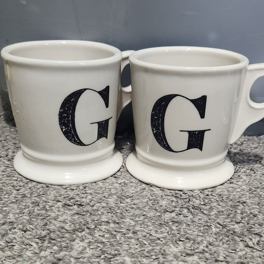 Anthropologie Monogram "G" mugs